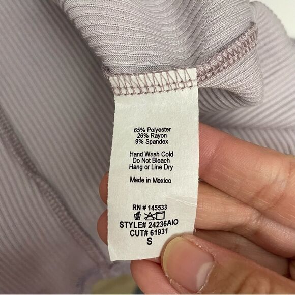 Who wear what when where foggy lavender elbow sleeve blouse sz small new - Picture 8 of 8